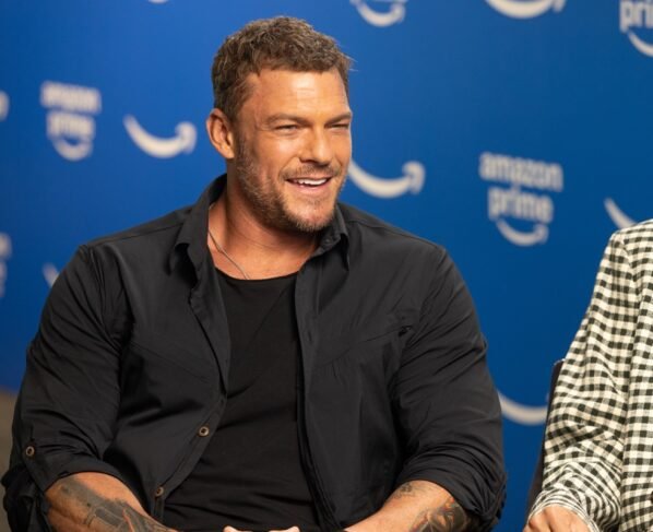 Alan Ritchson (Reacher)