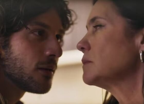 Mania de você - Mavi (Chay Suede) e Mércia (Adriana Esteves)