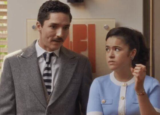 Ronaldo (João Vitor Silva) e Bia (Maísa) em 'Garota do Momento'