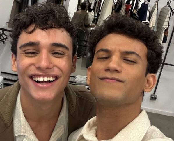 pedro goifman e elvis vittorio nos bastidores de garota do momento