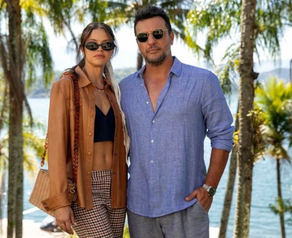 Luma (Agatha Moreira) e Molina (Rodrigo Lombardi)