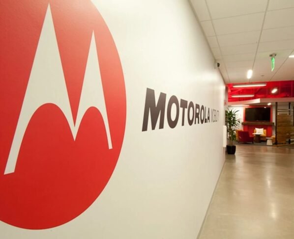 Motorola conquista 3ª posição no mercado japonês de celulares