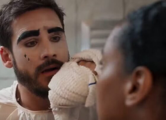 Mania de Você - Rudá (Nicolas Prattes) e Viola (Gabz) brigam