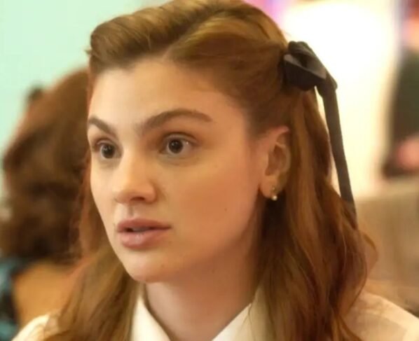 Garota do Momento: Celeste (Debora Ozório) é sequestrada