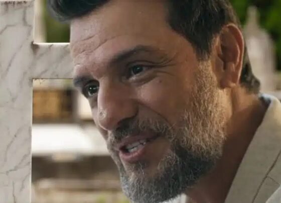 Foto colorida de Molina (Rodrigo Lombardi), em Mania de Você - Metrópoles