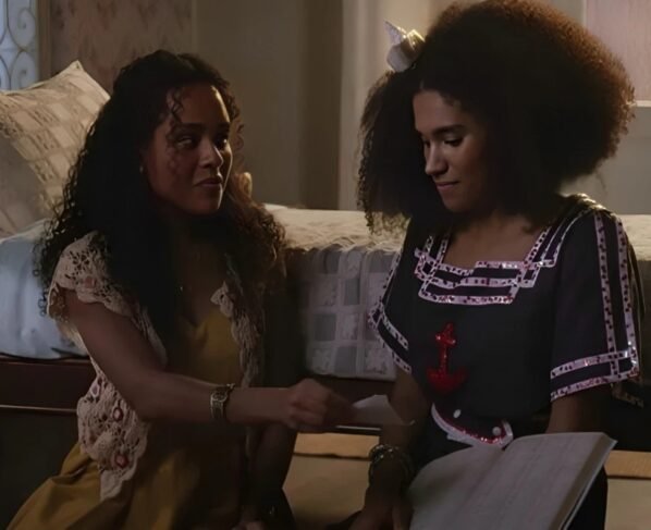 Garota do Momento - Beatriz (Duda Santos) e Glorinha (Mariana Sena)