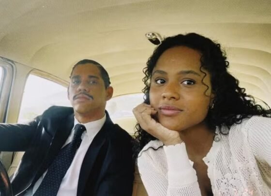 Garota do Momento - Basílio (Cauê Campos) e Beatriz (Duda Santos)