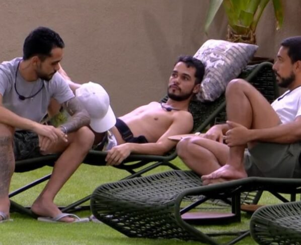João Pedro, João Gabriel e Maike