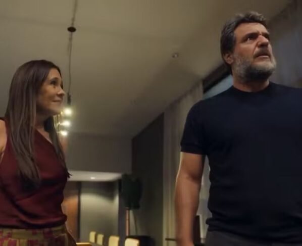 Mania de Você - Mércia (Adriana Esteves) e Molina (Rodrigo Lombardi)