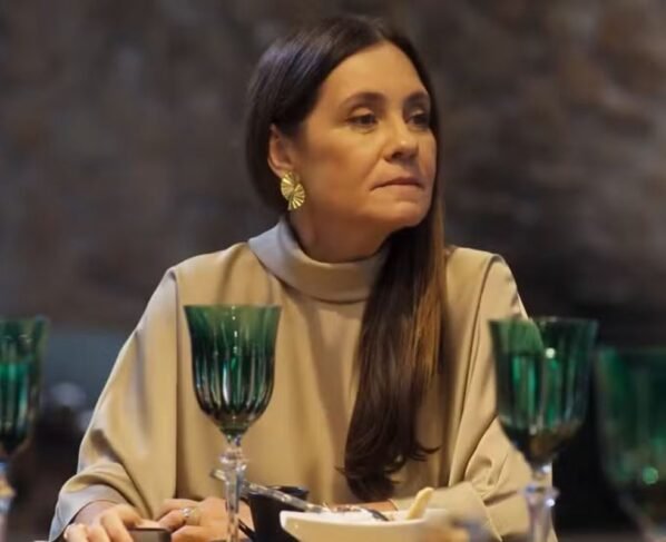 Mania de Você - Mércia (Adriana Esteves)