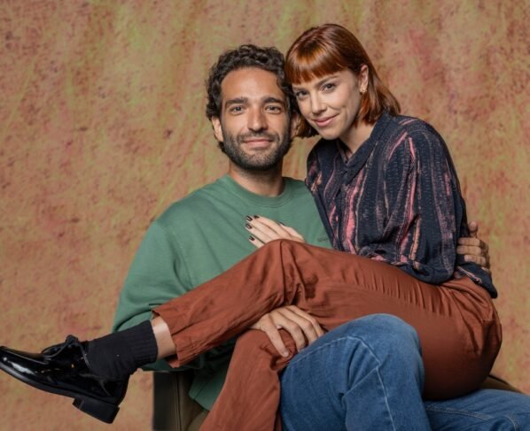 Vale Tudo - Afonso (Humberto Carrão) e Solange (Alice Wegmann)