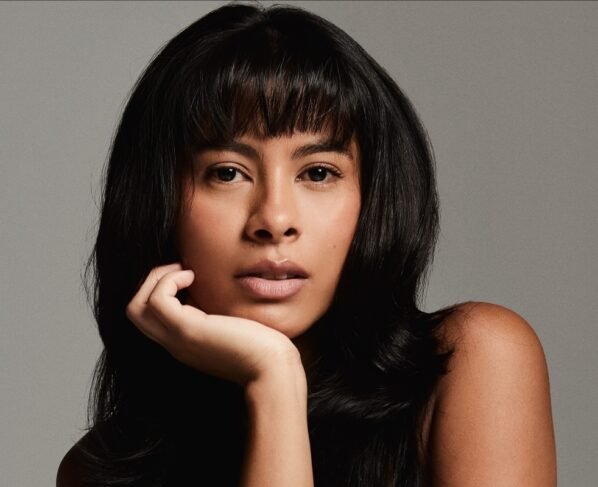 Atriz indígena Ywyzar Tentehar