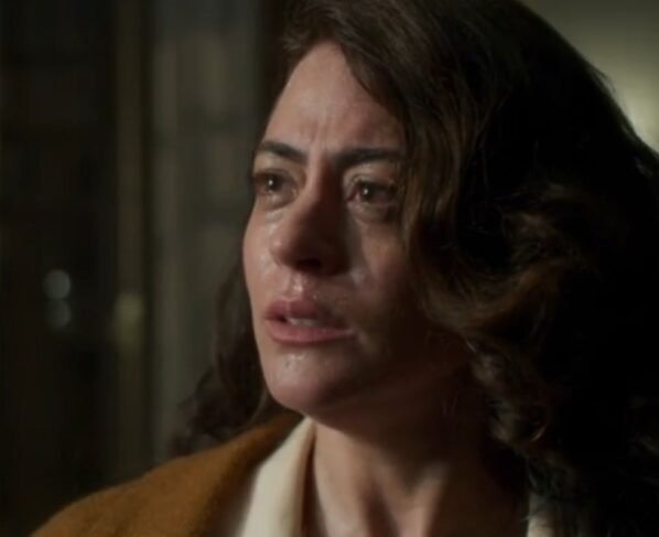 Carol Castro como Clarice em Garota do Momento