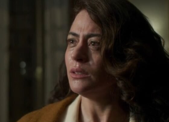 Carol Castro como Clarice em Garota do Momento