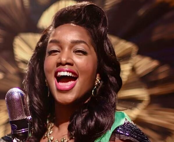 IZA em 'Garota do Momento"