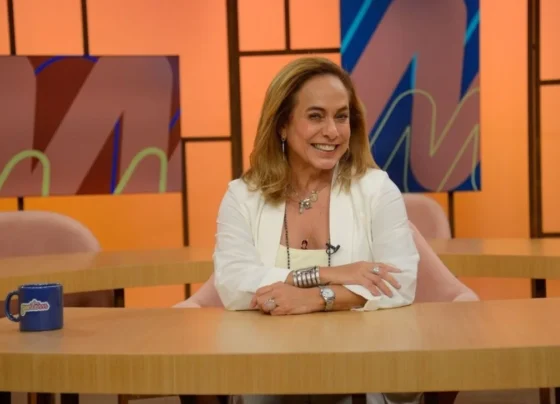 Cissa Guimar&atilde;es apresenta o Sem Censura. Foto: TV Brasil