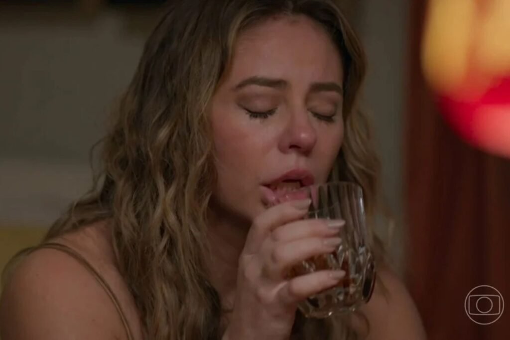 Heleninha (Paolla Oliveira)