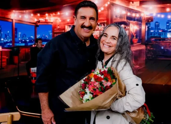 Ratinho e Regina Duarte. Foto: Lourival Ribeiro/SBT
