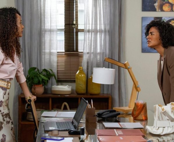 raquel (tais araujo) e maria de fátima (bella campos) em vale tudo