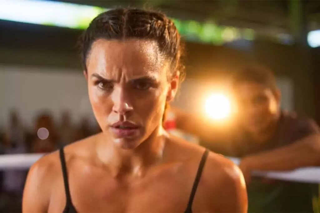 Bárbara (Giovana Cordeiro)