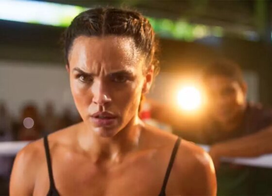 Bárbara (Giovana Cordeiro)